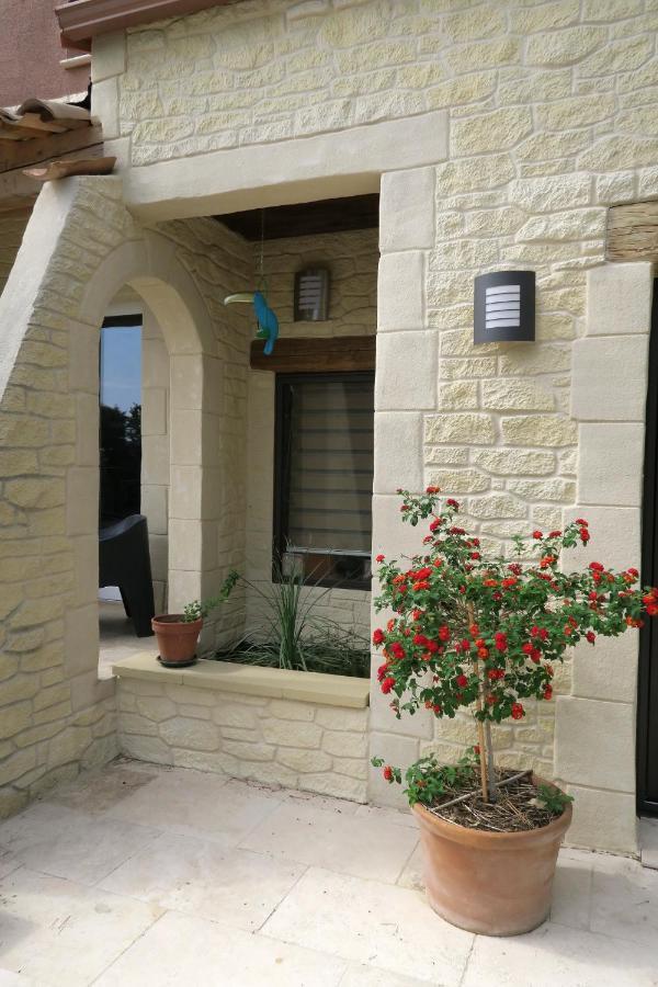 L'Atelier Bed & Breakfast Saint-Maximin  Bagian luar foto