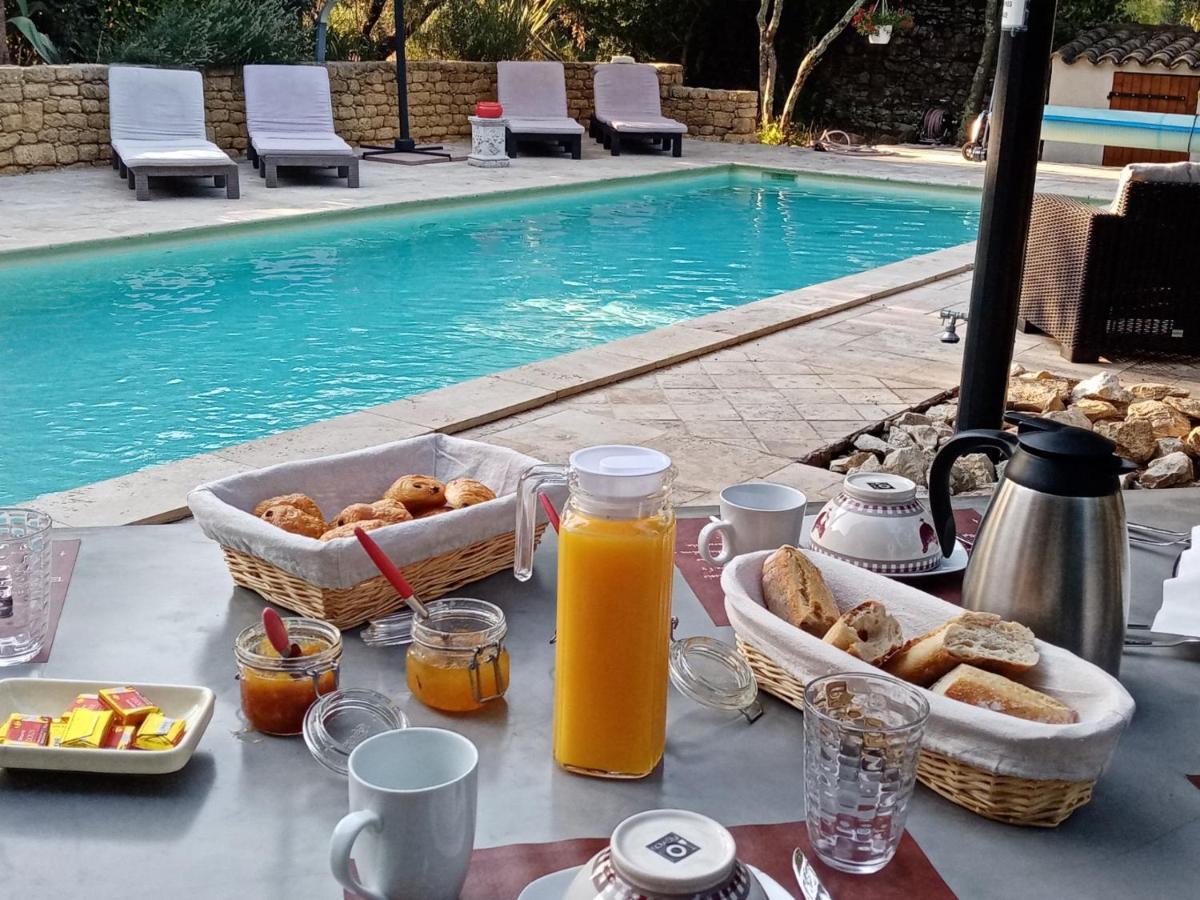 L'Atelier Bed & Breakfast Saint-Maximin  Bagian luar foto