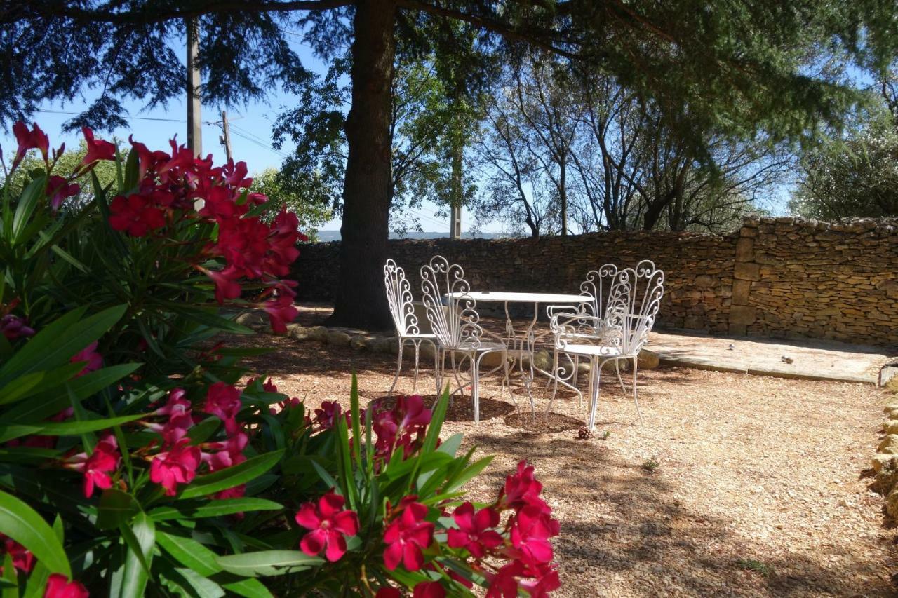 L'Atelier Bed & Breakfast Saint-Maximin  Bagian luar foto