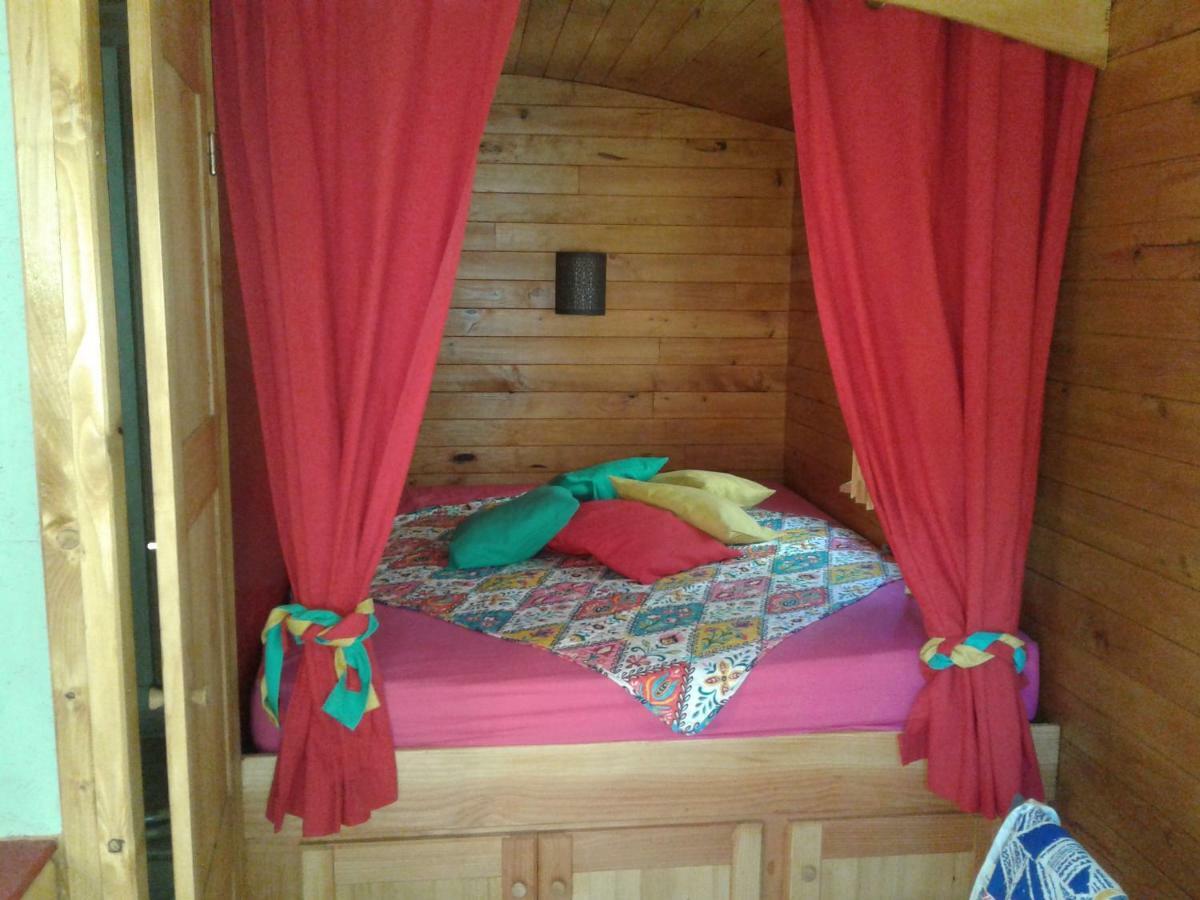 L'Atelier Bed & Breakfast Saint-Maximin  Bagian luar foto
