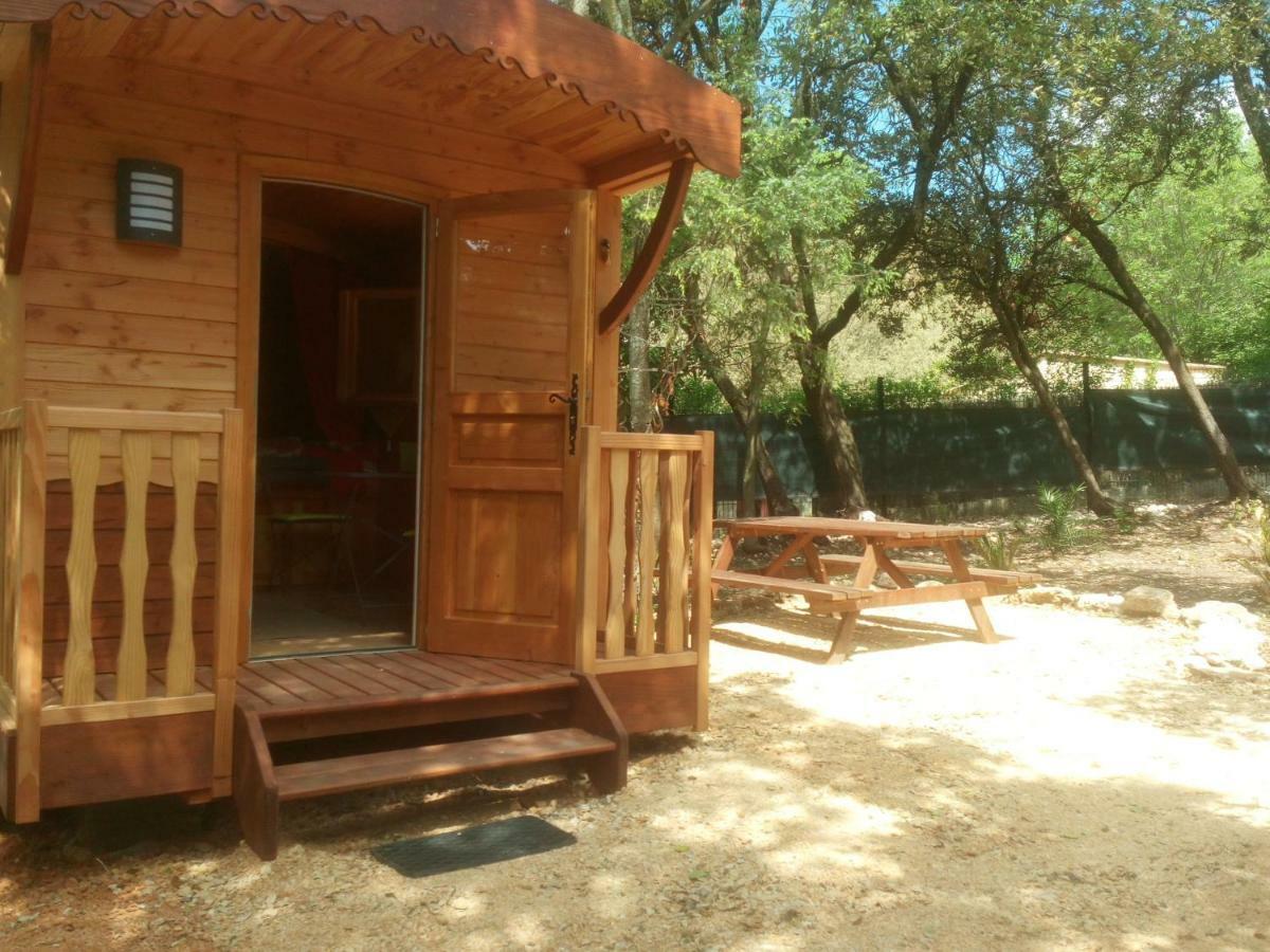 L'Atelier Bed & Breakfast Saint-Maximin  Bagian luar foto