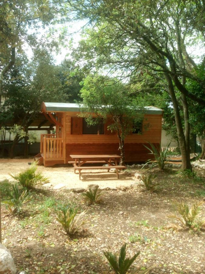 L'Atelier Bed & Breakfast Saint-Maximin  Bagian luar foto