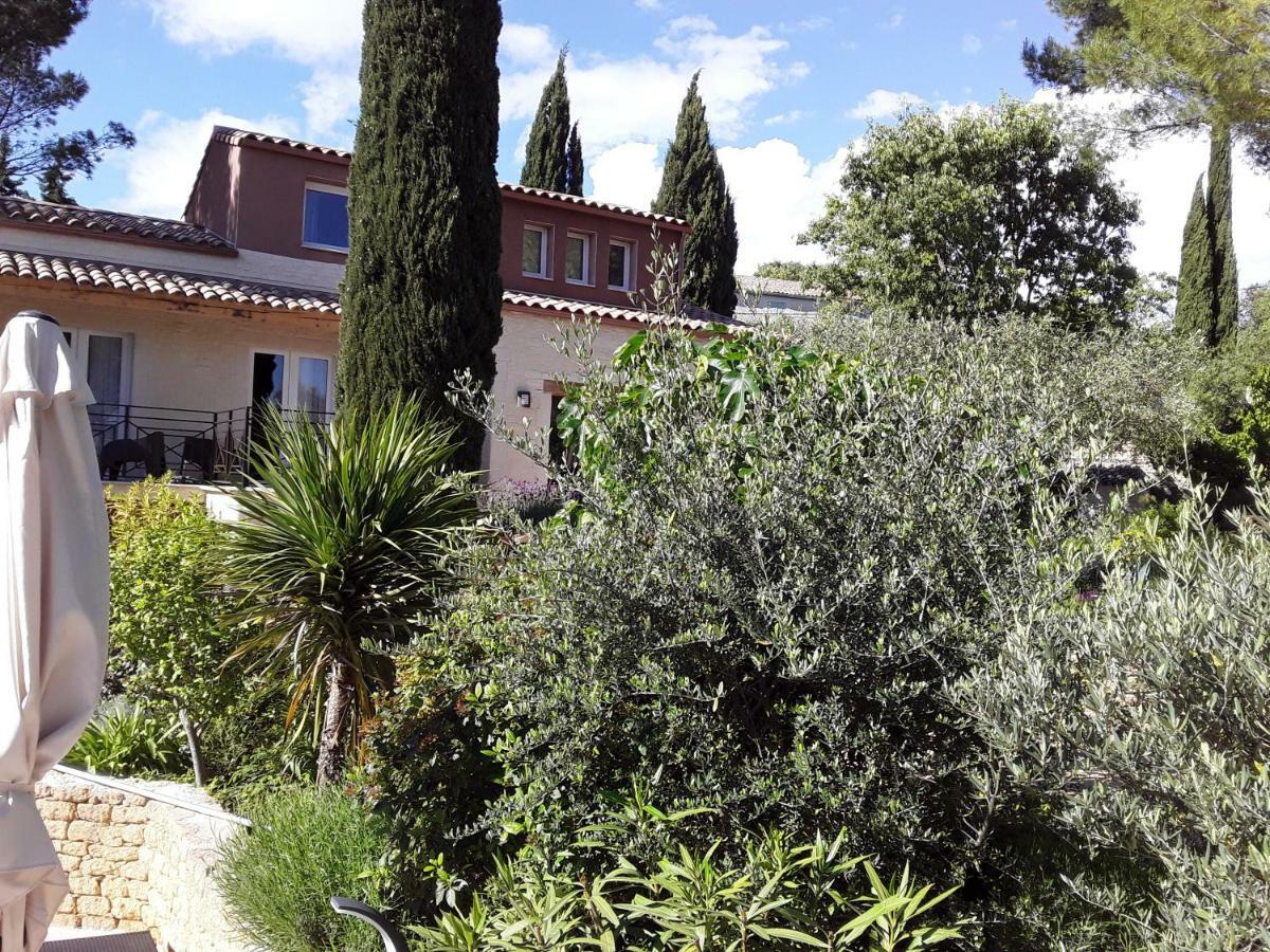 L'Atelier Bed & Breakfast Saint-Maximin  Bagian luar foto